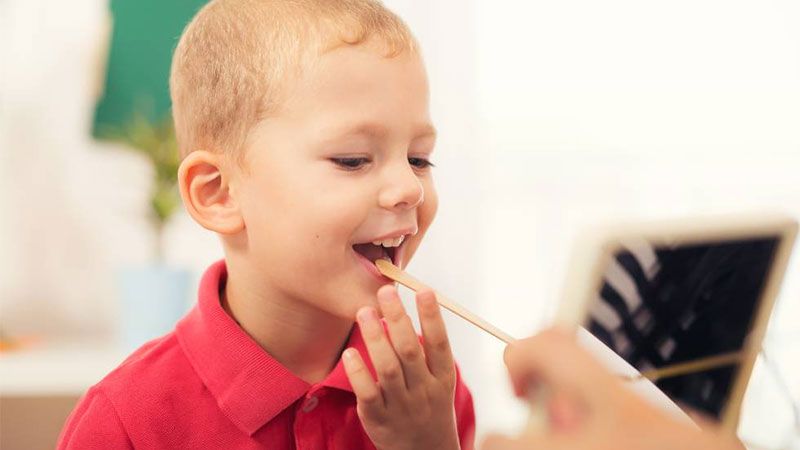 Занятия с логопедом (с 2 лет)